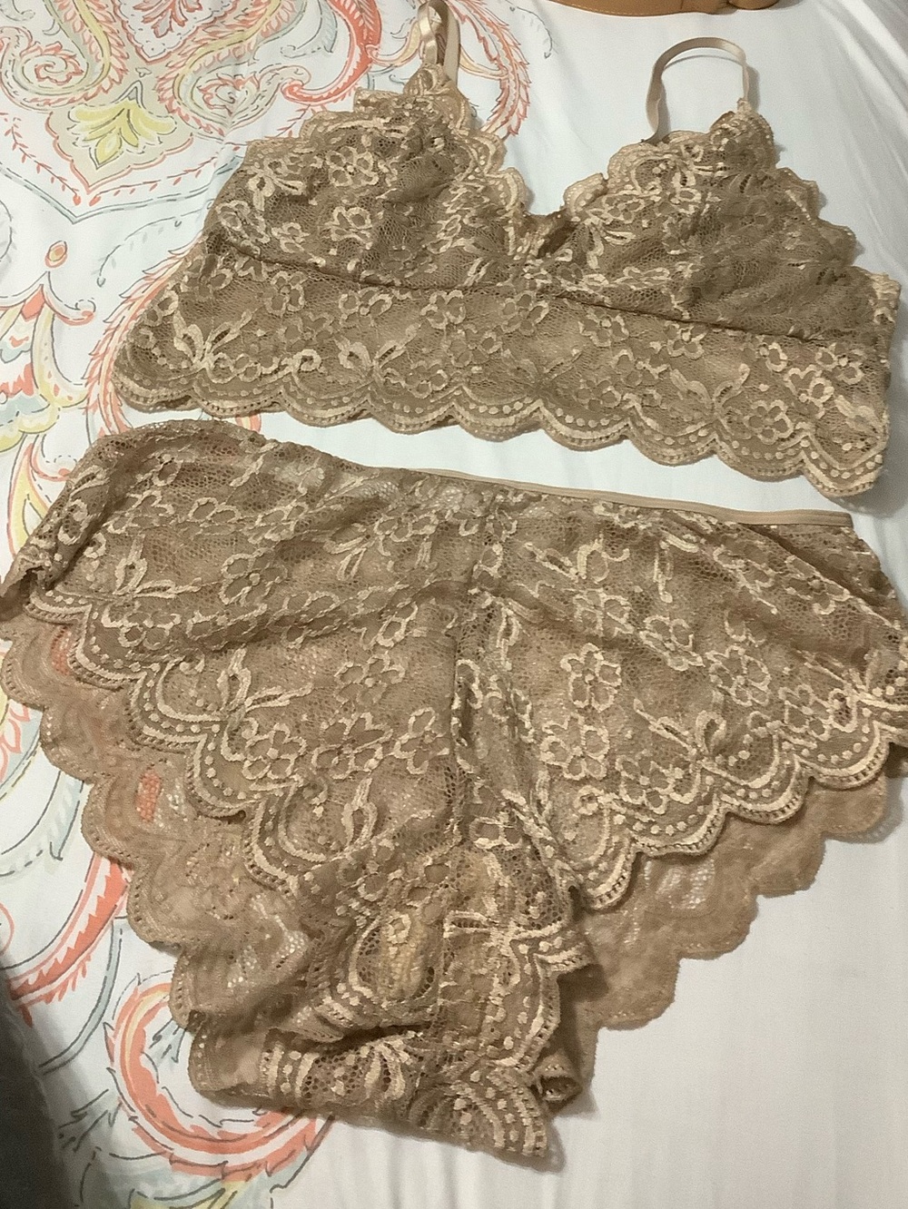 Lace Bralette & Shorts Set - Beige - Unbranded